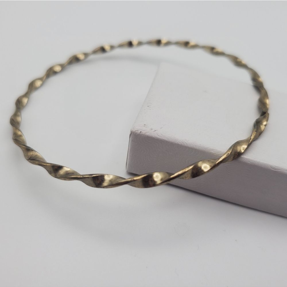 Champagne gold tone‎ classy barbed wire bracelet 💥